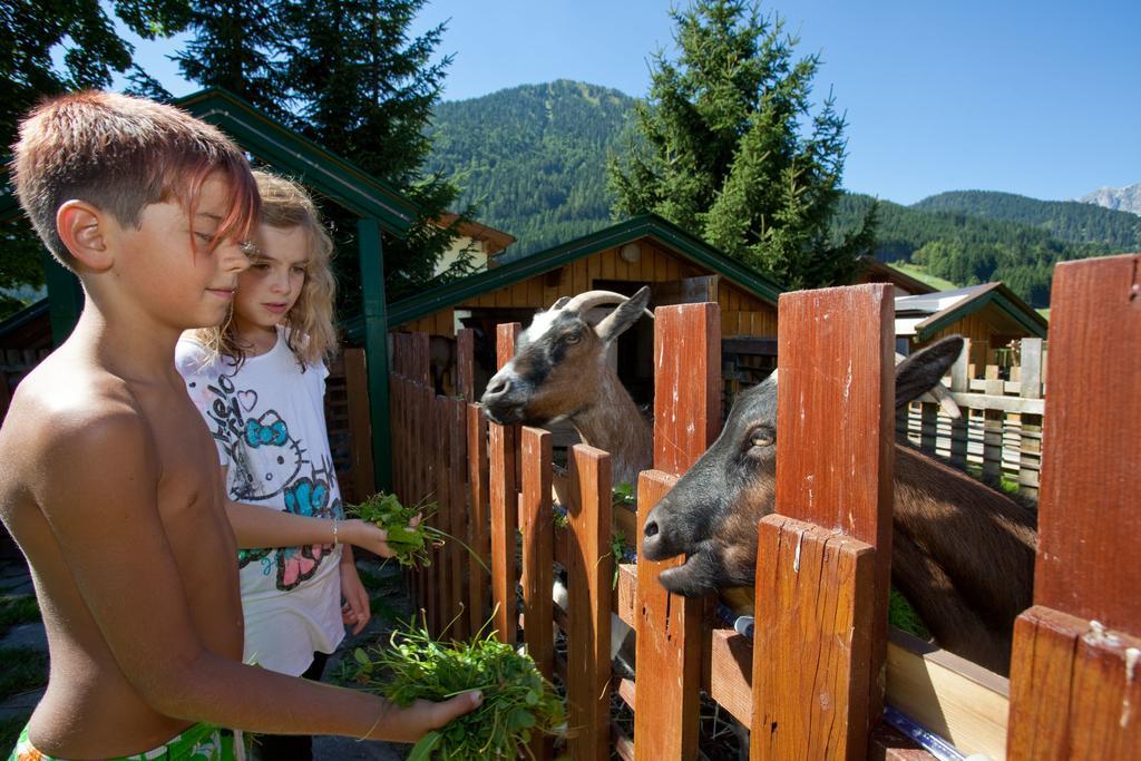 Familiengaestehaus Ingrid Sankt Martin am Tennengebirge Esterno foto
