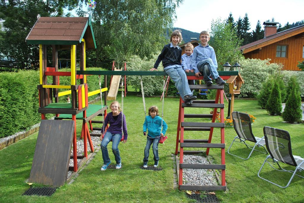 Familiengaestehaus Ingrid Sankt Martin am Tennengebirge Esterno foto