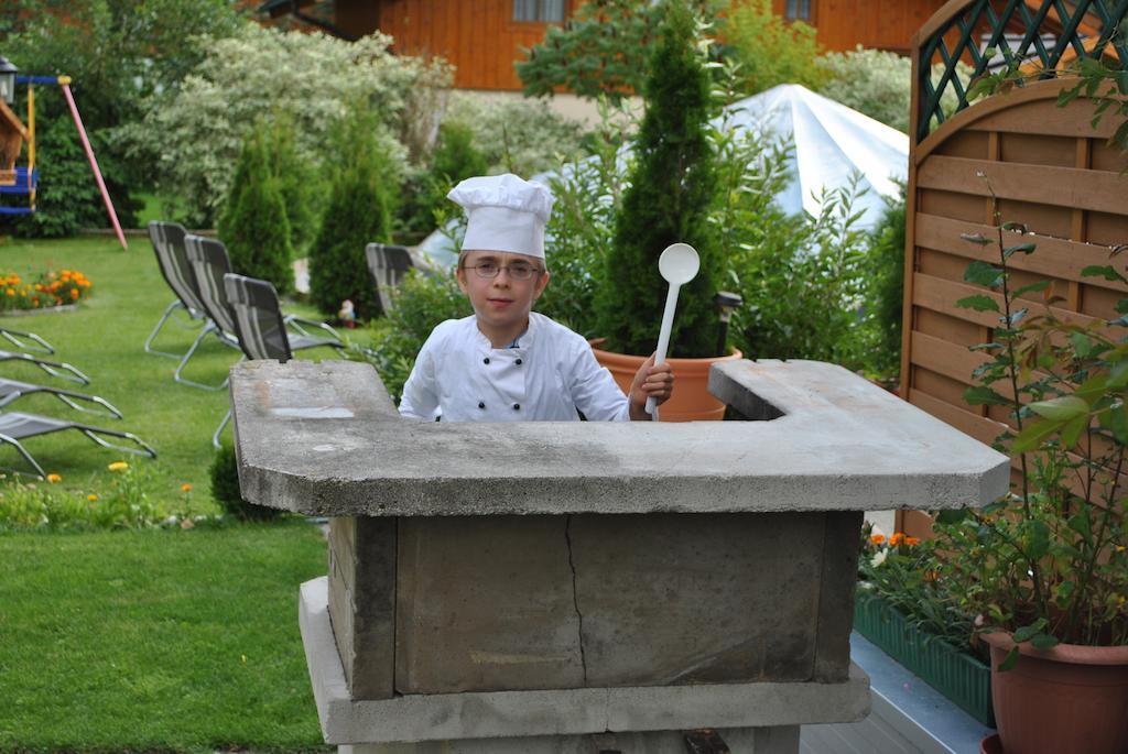 Familiengaestehaus Ingrid Sankt Martin am Tennengebirge Esterno foto